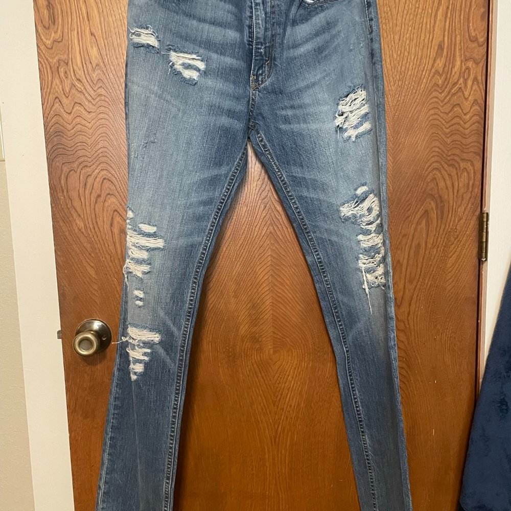 Levis distressed 34/34 jeans, worn
